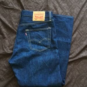Levi 501 Shrink to Fit Mid Rise Straight Leg